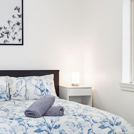 Burwood New 2 Bedroom 2 Bathroom Apartment Σίδνεϊ Εξωτερικό φωτογραφία